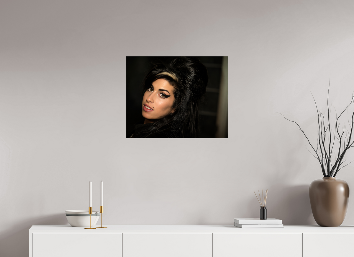 24.9 x 20″, WW ALUM Amy Winehouse, New York 2011