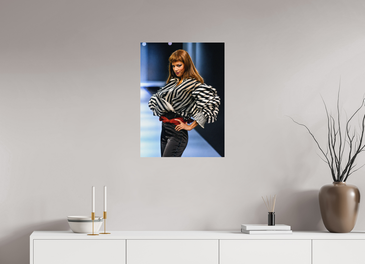 20 x 27.3″, Complete GianFranco Ferre, S/S Veronica Webb, Milano 1994