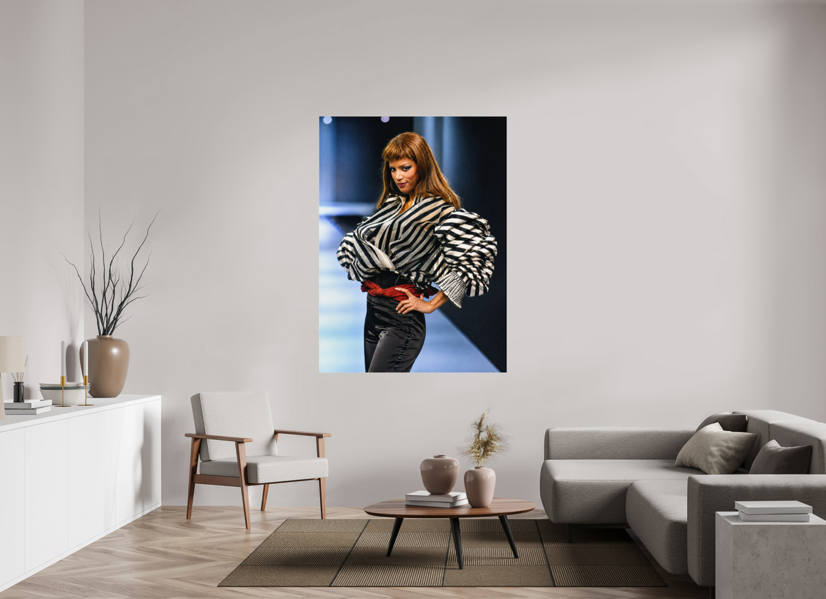 47 x 64.2″, Complete GianFranco Ferre, S/S Veronica Webb, Milano 1994