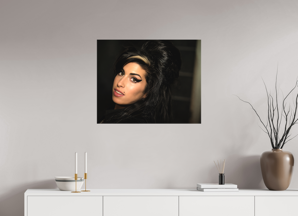 29.9 x 24″, WW CANVAS Amy Winehouse, New York 2011