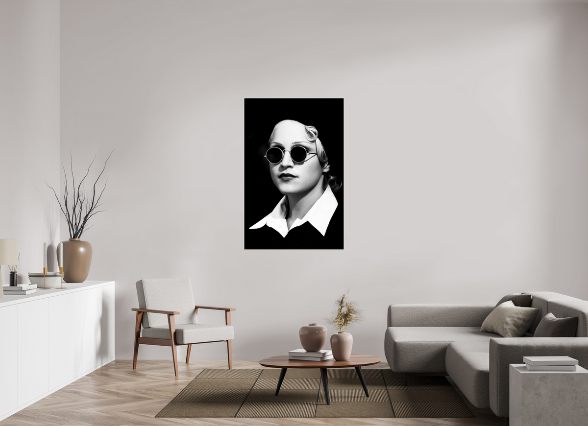 35 x 53.3″, Complete Madonna, Paris 1991