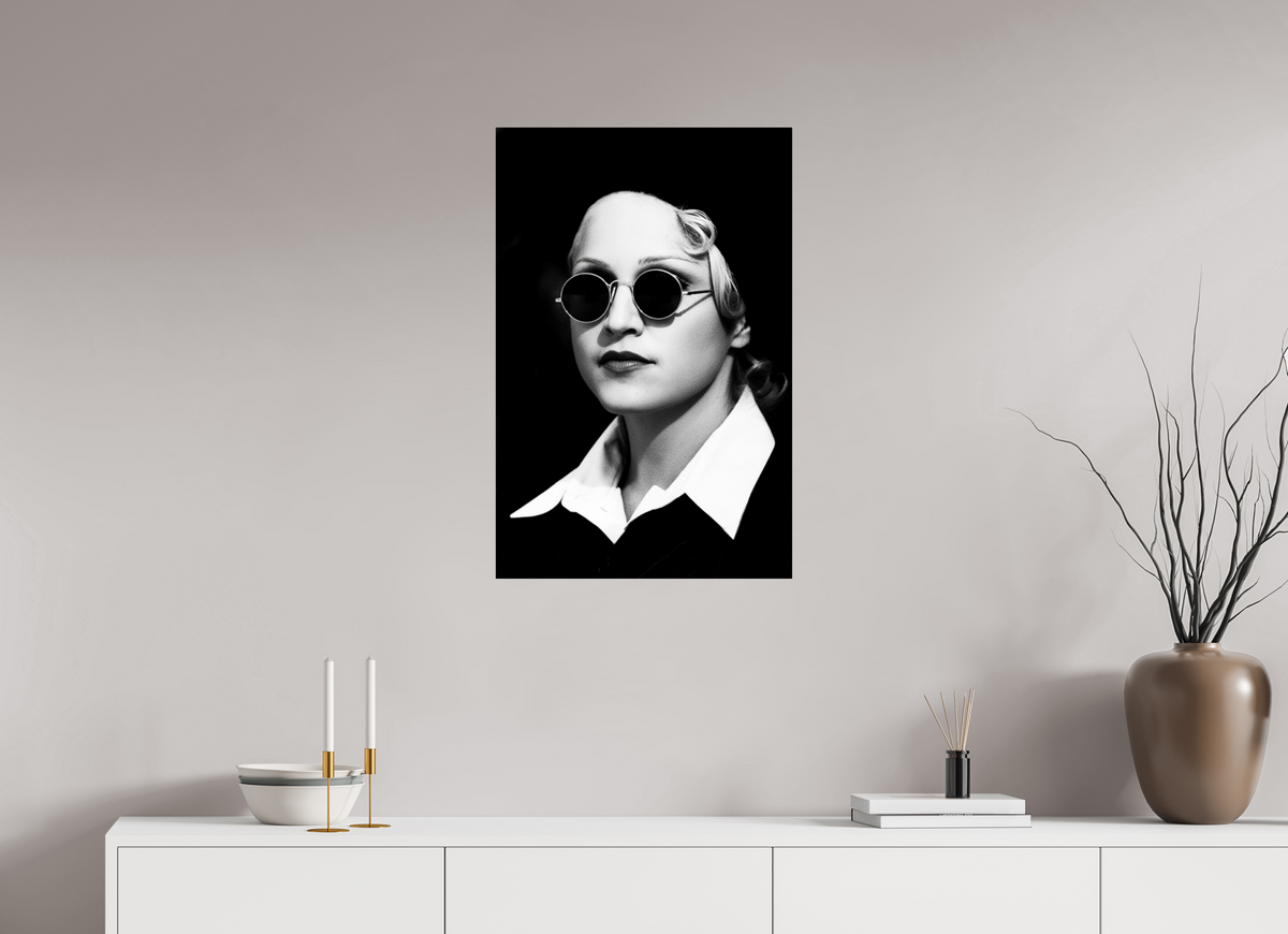20 x 30.4″, Complete Madonna, Paris 1991